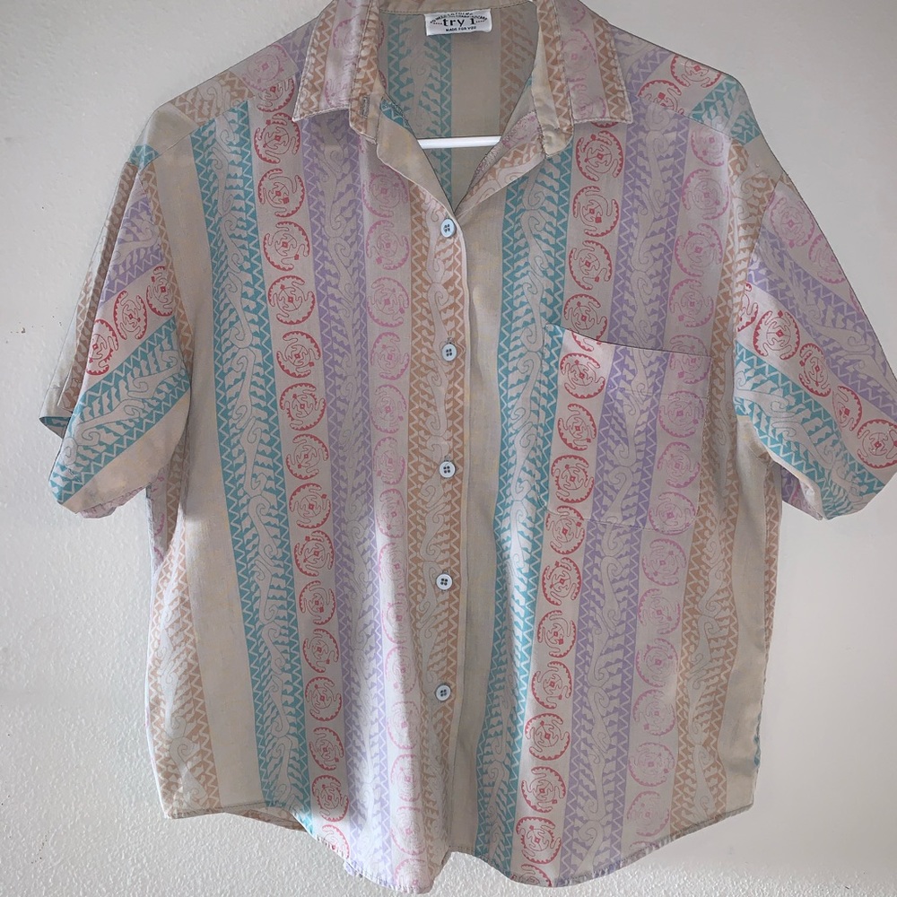 Try 1 beige button down - Picture 8 of 9